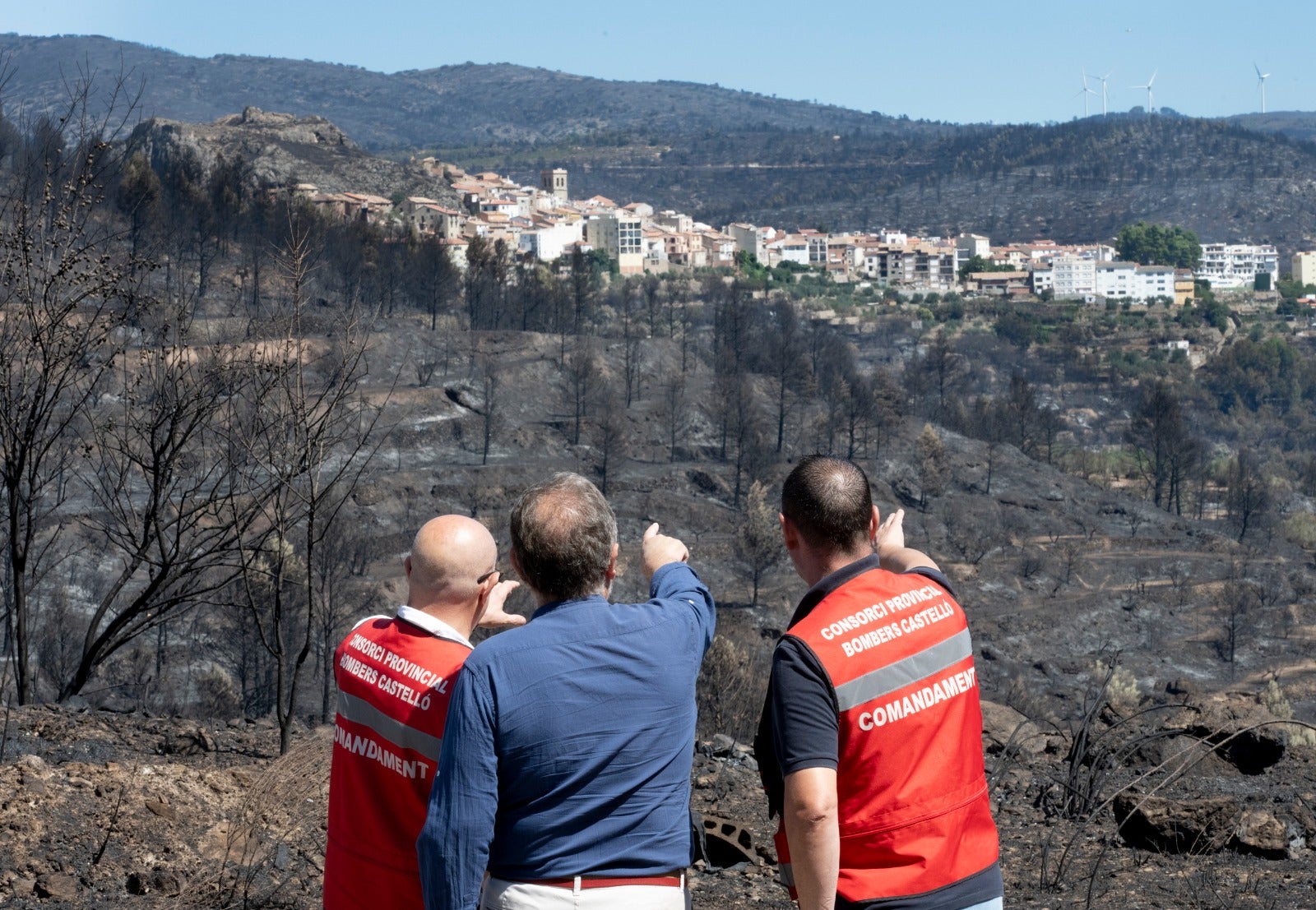 Los bomberos declaran estabilizado el incendio de Bejís Los bomberos declaran estabilizado el incendio de Bejís
