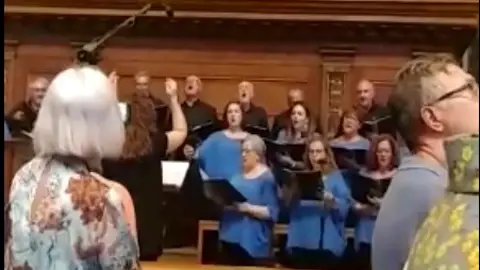 Imagen de la Coral Mater Assumpta en la Basílica de San Pedro Imagen de la Coral Mater Assumpta en la Basílica de San Pedro