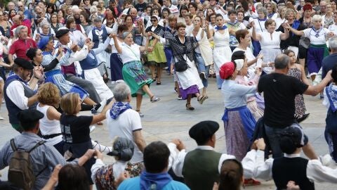 Bilbao vive un intenso martes de Aste Nagusia 