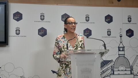 Eva Marías Masías durante la rueda de prensa