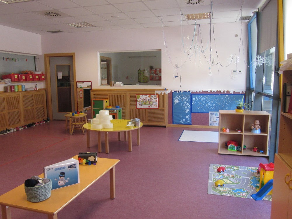 Unas 300 familias se quedan sin plaza en la escuelas infantiles, según el PSOE Unas 300 familias se quedan sin plaza en la escuelas infantiles, según el PSOE