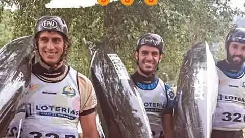 Piragüistas segovianos del Río Eresma Piragüistas segovianos del Río Eresma