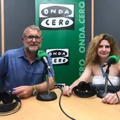 Juan Carlos Fresneda y Yulia Shakalenko en Onda Cero Alicante Juan Carlos Fresneda y Yulia Shakalenko en Onda Cero Alicante