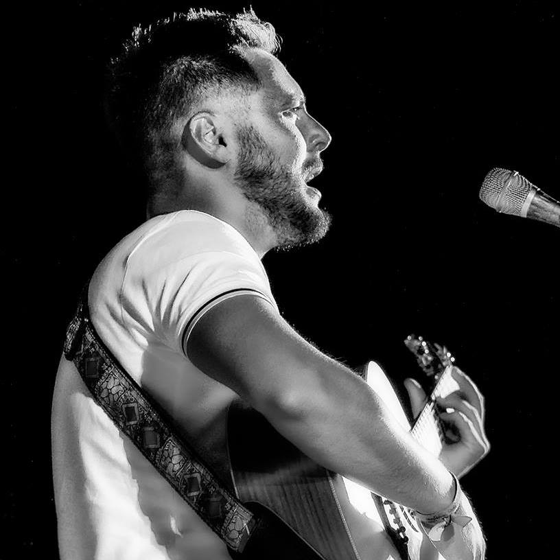 Jaime Galán: la historia del músico 'de bares' que ya prepara su segundo disco Jaime Galán: la historia del músico 'de bares' que ya prepara su segundo disco