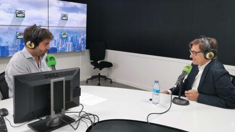 Salvador Illa ha confessat que m&eacute;s d&rsquo;una vegada l&rsquo;han reconegut pel carrer per la seva veu. 