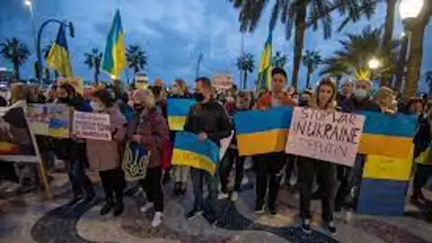 La comunidad ucraniana en Alicante en protestas anteriores contra la invasión