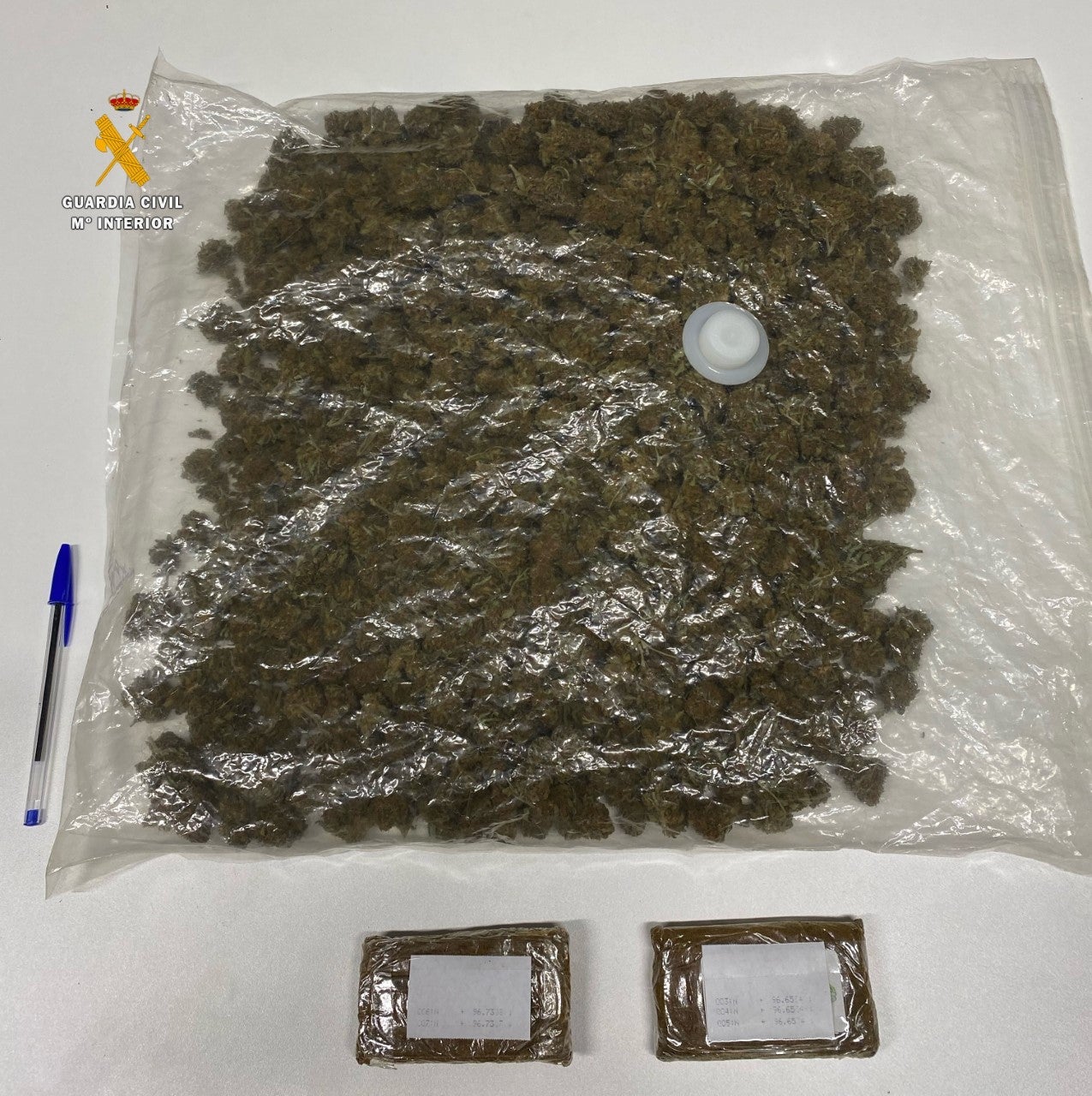Incautados más de 430 gramos de marihuana y 190 de hachís en Siétamo Incautados más de 430 gramos de marihuana y 190 de hachís en Siétamo