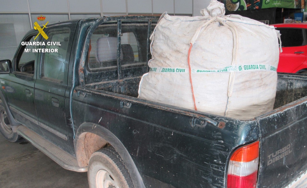 La Guardia Civil detiene el hurto de 200 kg de cultivos en Onda La Guardia Civil detiene el hurto de 200 kg de cultivos en Onda