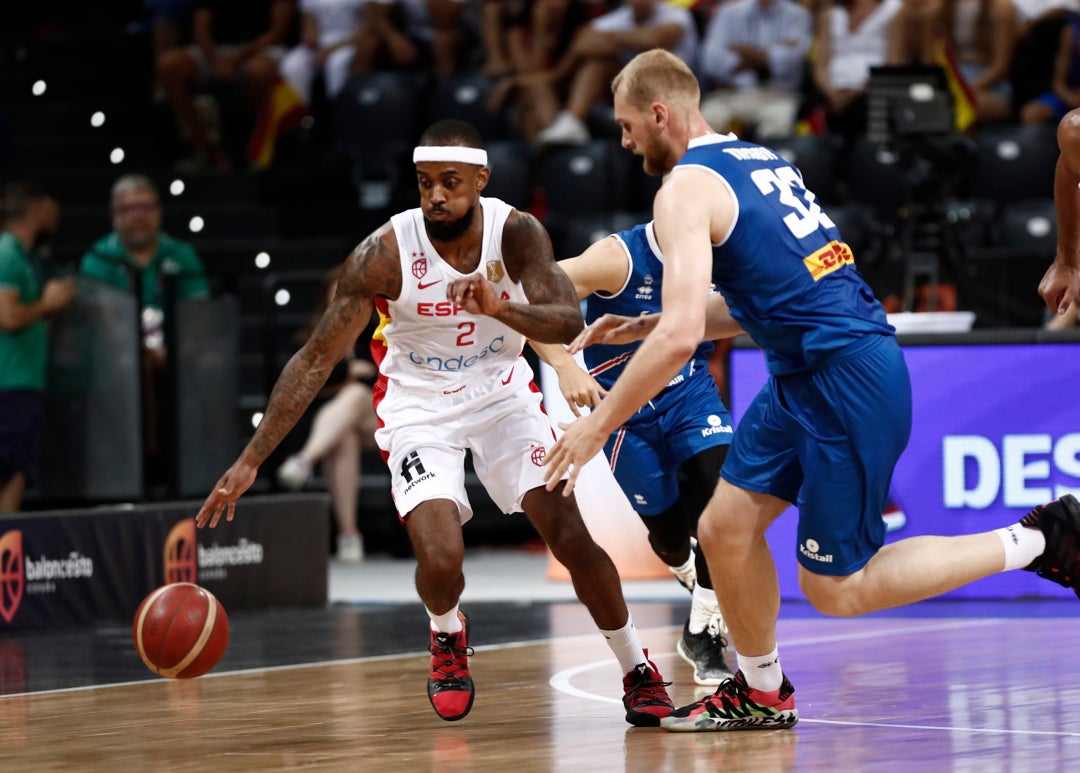 España disipa sus dudas ante Islandia en Navarra España disipa sus dudas ante Islandia en Navarra