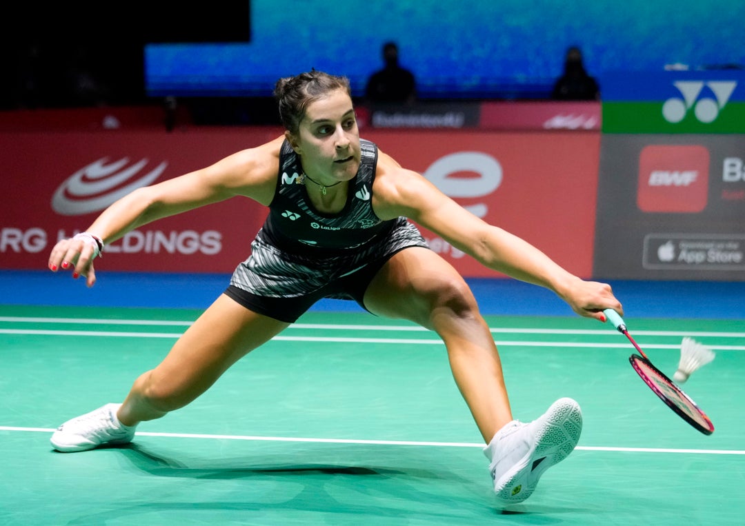 Carolina Marín protagoniza una gran remontada y se mete en cuartos de final Carolina Marín protagoniza una gran remontada y se mete en cuartos de final