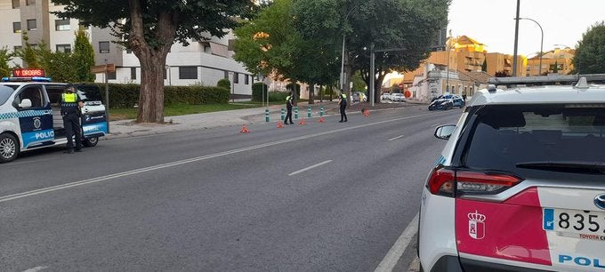 Detienen a una persona que tenía una orden de arresto en Ciudad Real y los familiares intentan impedirlo Detienen a una persona que tenía una orden de arresto en Ciudad Real y los familiares intentan impedirlo