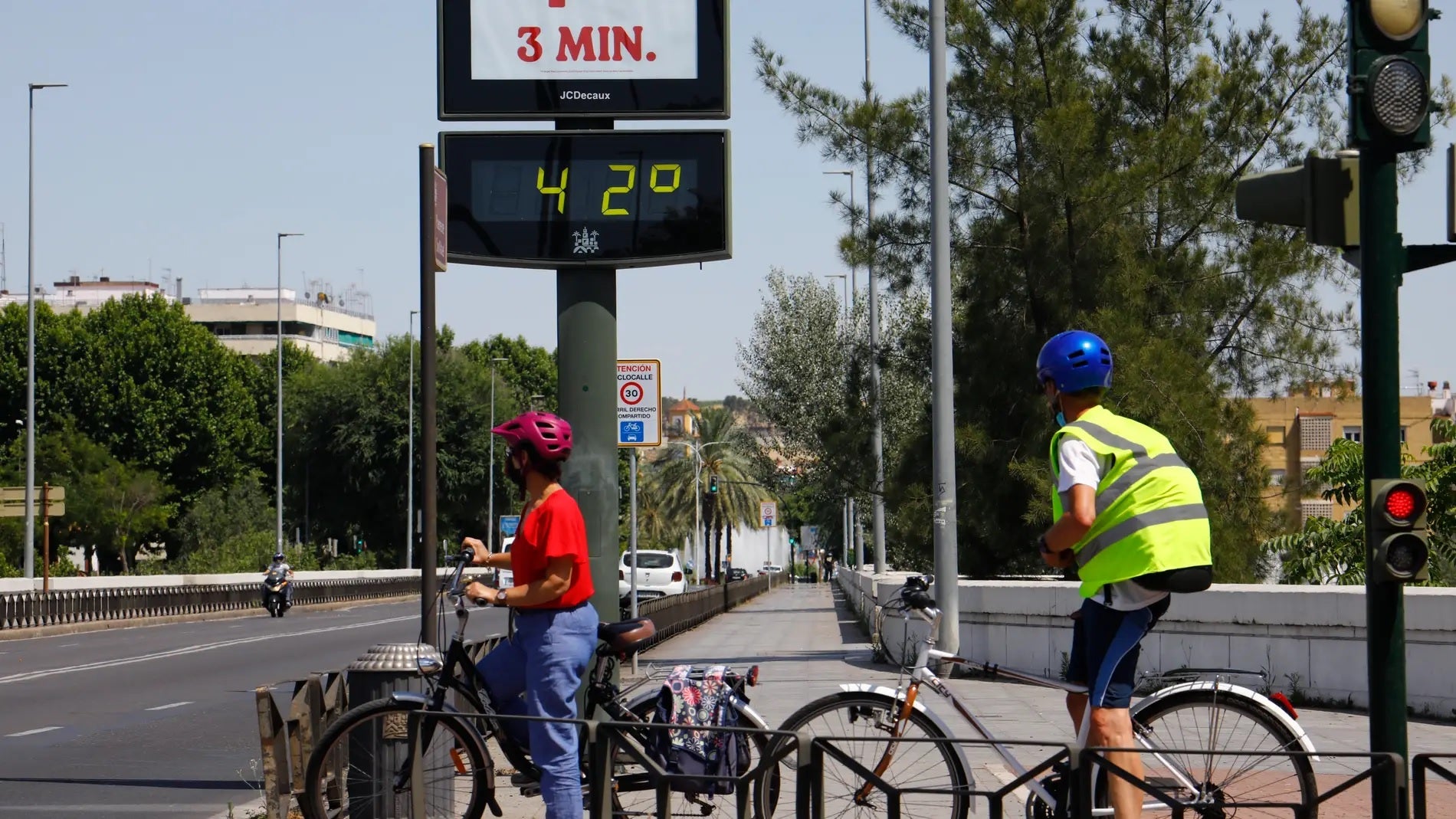 El verano más cálido nos ha traído también la recuperación del turismo en la Comunitat Valenciana El verano más cálido nos ha traído también la recuperación del turismo en la Comunitat Valenciana
