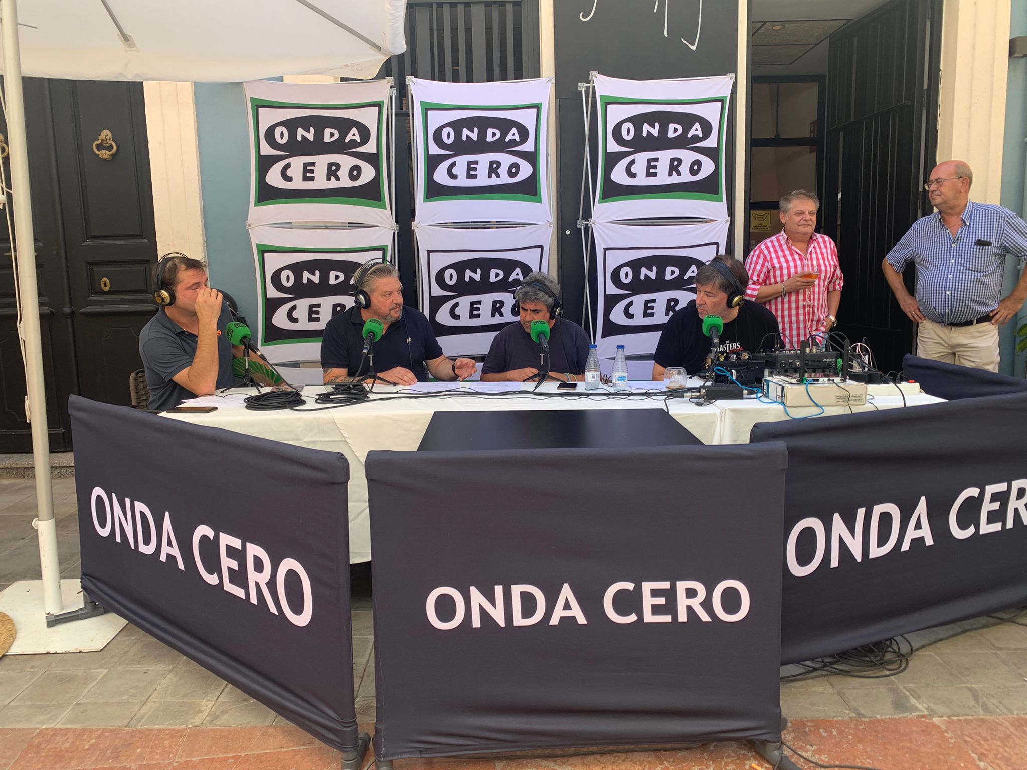 Diego Cruz: "Está siendo una feria muy alegre e intensa; el recinto ferial está a tope" Diego Cruz: "Está siendo una feria muy alegre e intensa; el recinto ferial está a tope"