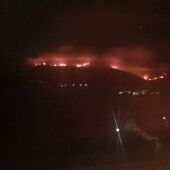 Imagen del incendio en el concello de Lobeira. Brif Laza