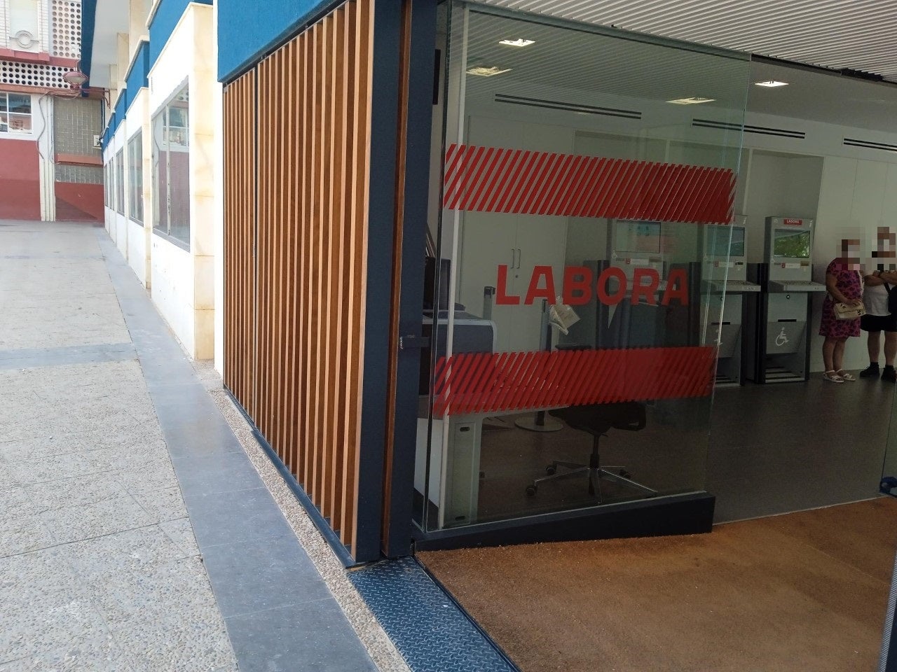 El 59% de los parados de Elche, Crevillent y Santa Pola con prestaciones por desempleo las tienen no contributivas El 59% de los parados de Elche, Crevillent y Santa Pola con prestaciones por desempleo las tienen no contributivas