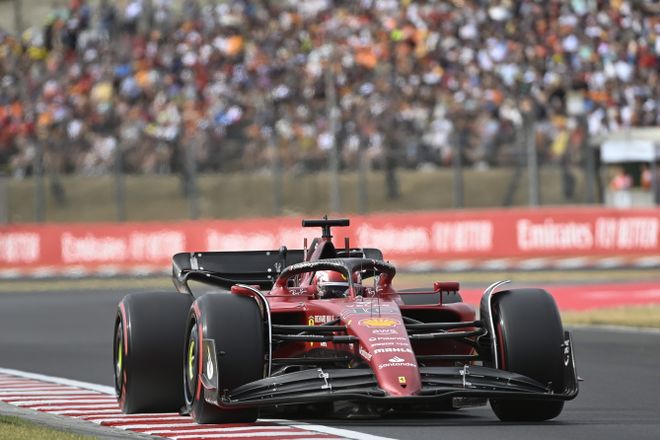 Parrilla legendaria para el automovilismo español: Sainz saldrá desde la pole y Alonso arrancará tercero Parrilla legendaria para el automovilismo español: Sainz saldrá desde la pole y Alonso arrancará tercero