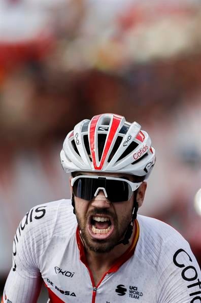 Jesús Herrada: "Hoy he ganado pero ya pienso en el dolor de piernas de mañana" Jesús Herrada: "Hoy he ganado pero ya pienso en el dolor de piernas de mañana"