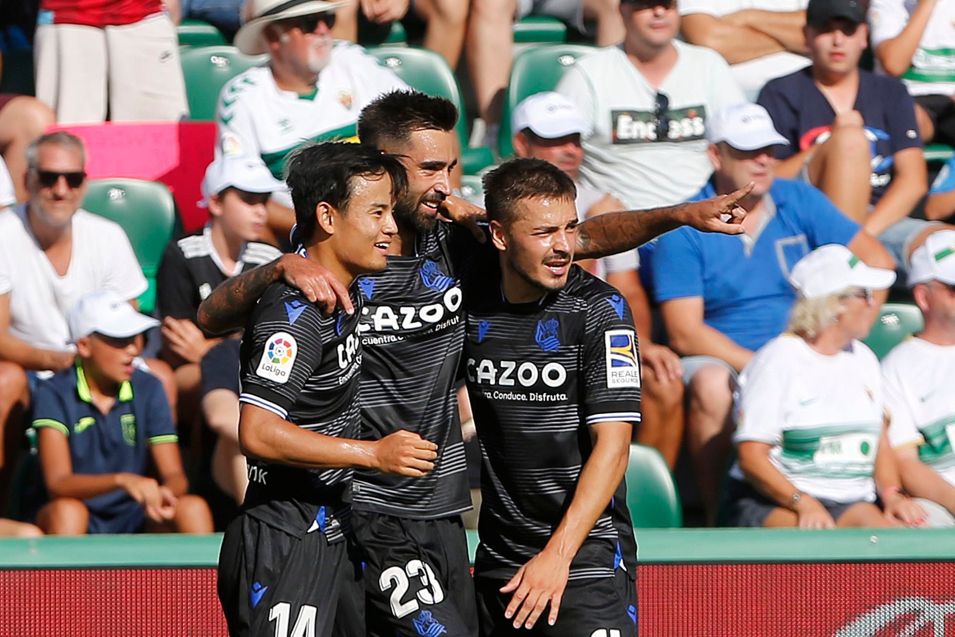La Real Sociedad impone su ley ante el Elche, y suma la segunda victoria de la temporada La Real Sociedad impone su ley ante el Elche, y suma la segunda victoria de la temporada
