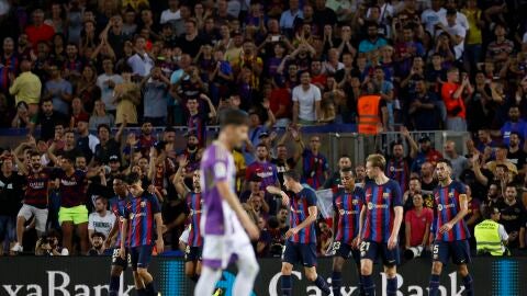 El Barça se exhibe y Lewandowski, con dos goles, demuestra quién manda El Barça se exhibe y Lewandowski, con dos goles, demuestra quién manda