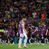 El Barça se exhibe y Lewandowski, con dos goles, demuestra quién manda