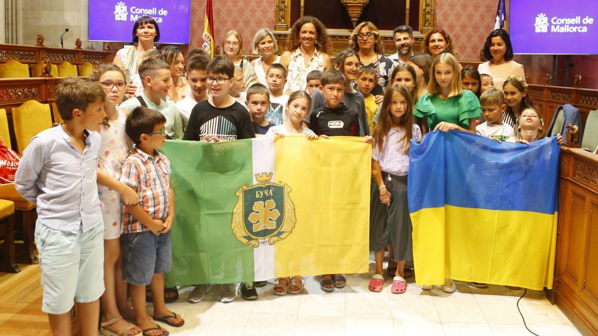 Los 23 niños de Ucrania acogidos en Mallorca vuelven a casa después de disfrutar de un mes de vacaciones Los 23 niños de Ucrania acogidos en Mallorca vuelven a casa después de disfrutar de un mes de vacaciones