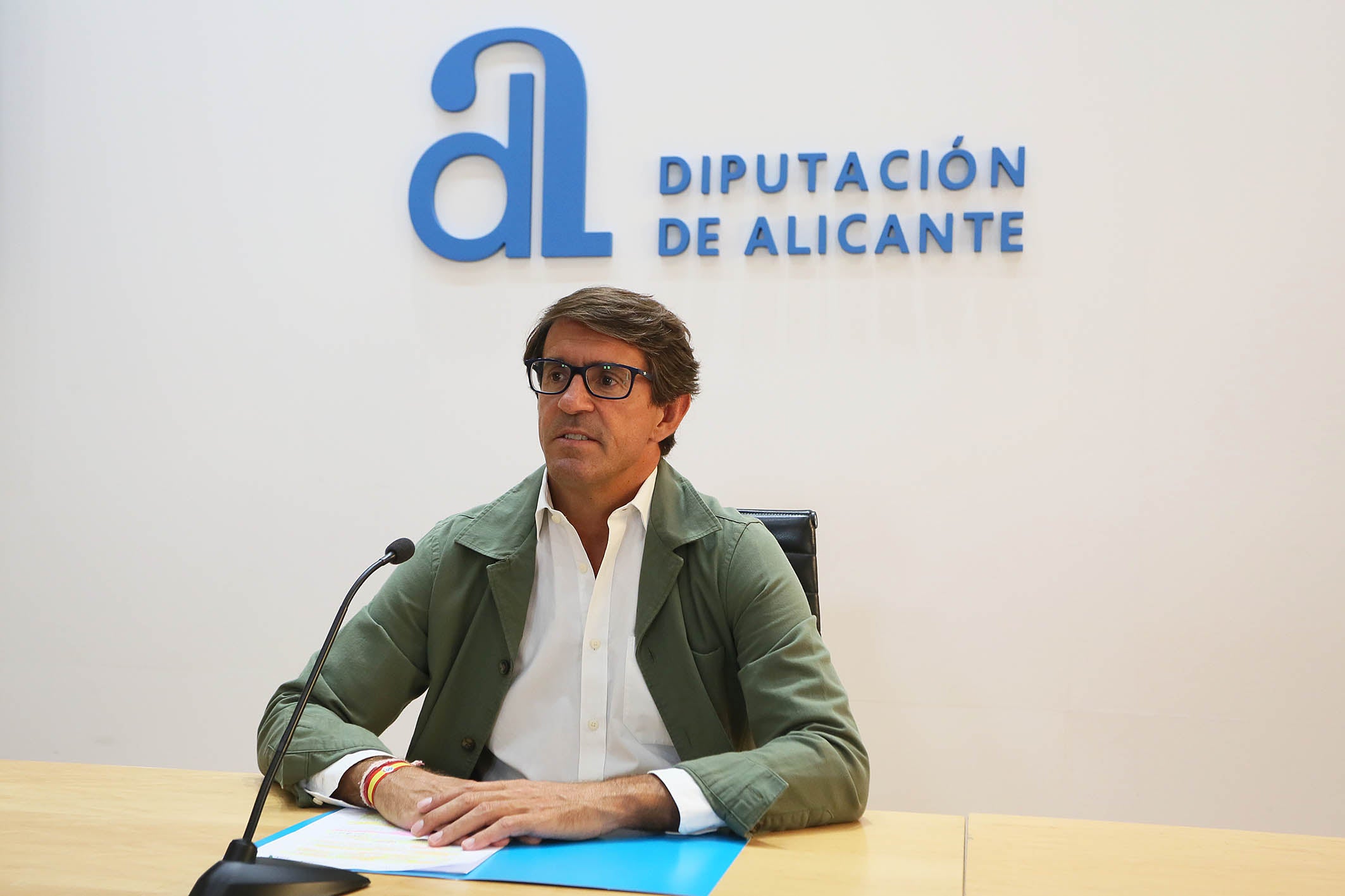 La Diputación de Alicante pone en marcha los cursos de castellano online para ayudar con el idioma a residentes internacionales La Diputación de Alicante pone en marcha los cursos de castellano online para ayudar con el idioma a residentes internacionales