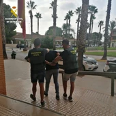 La Guardia Civil detiene a un toxicómano reincidente violento en l'Alcudia por delitos de robo y hurtos La Guardia Civil detiene a un toxicómano reincidente violento en l'Alcudia por delitos de robo y hurtos