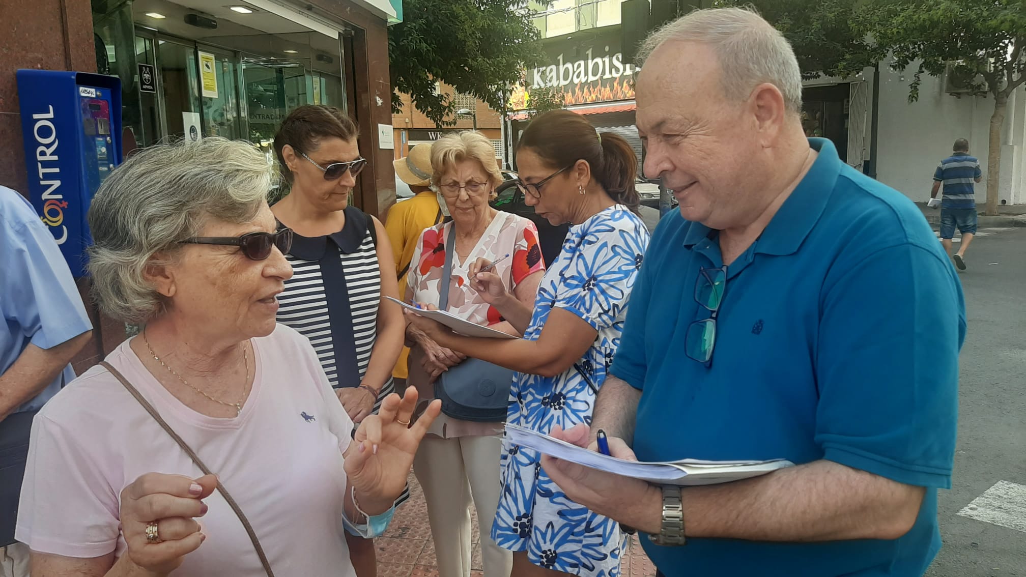 El Partido Socialista de Alicante muestra su disconformidad con la obras en la Avenida Aguilera El Partido Socialista de Alicante muestra su disconformidad con la obras en la Avenida Aguilera