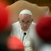 El papa Francisco convoca a los cardenales en El Vaticano para reflexionar sobre el futuro de la Iglesia