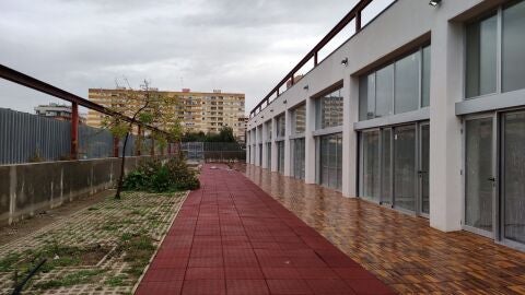 La "escoleta" Clara Campoamor, ya terminada 