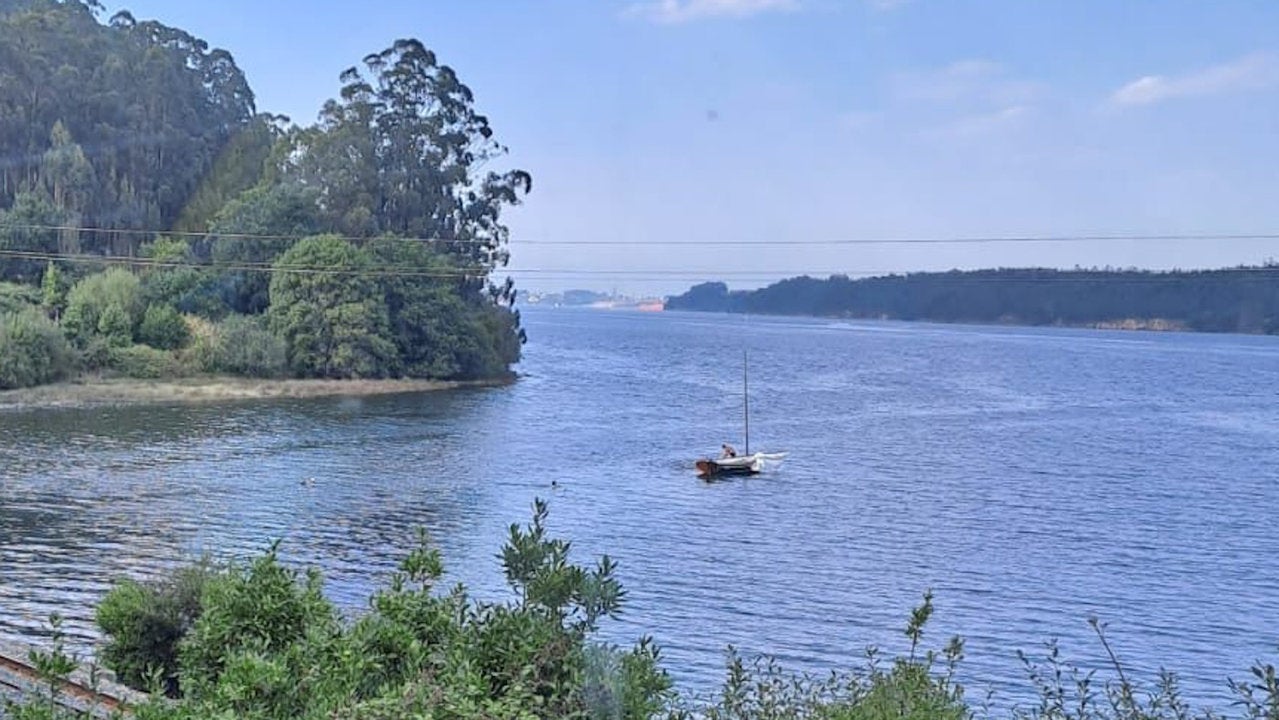 Muere un joven navarro al sufrir una descarga eléctrica en Ribadeo Muere un joven navarro al sufrir una descarga eléctrica en Ribadeo