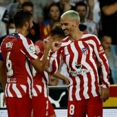 Griezmann celebra su gol en Mestalla