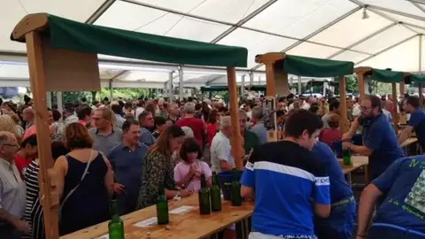 Aspecto del recinto del concurso en una de sus ediciones Aspecto del recinto del concurso en una de sus ediciones