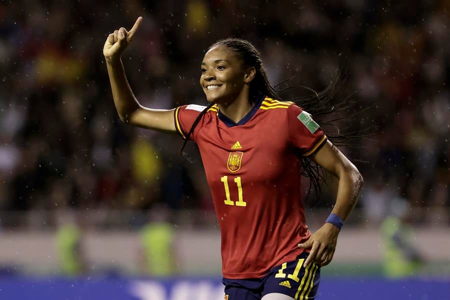 Salma Paralluelo: "Me costó mucho y me sigue costando dejar el atletismo" Salma Paralluelo: "Me costó mucho y me sigue costando dejar el atletismo"