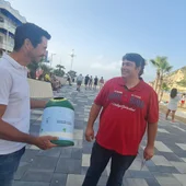 Movimiento banderas verdes en Finestrat. Movimiento banderas verdes en Finestrat.
