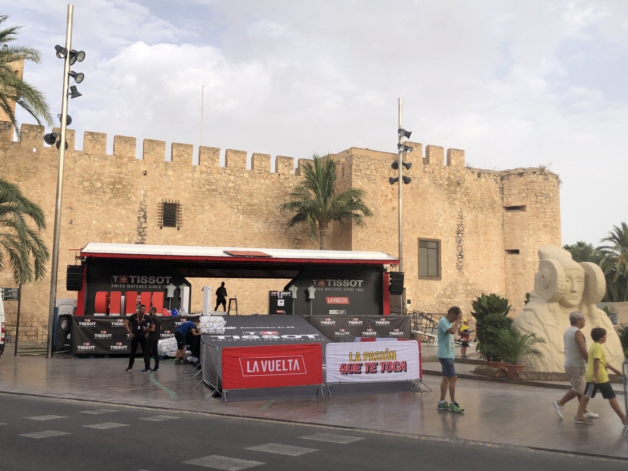 Elche aprovecha el tirón de La Vuelta para realzar el origen de la Dama y reivindicar su retorno Elche aprovecha el tirón de La Vuelta para realzar el origen de la Dama y reivindicar su retorno