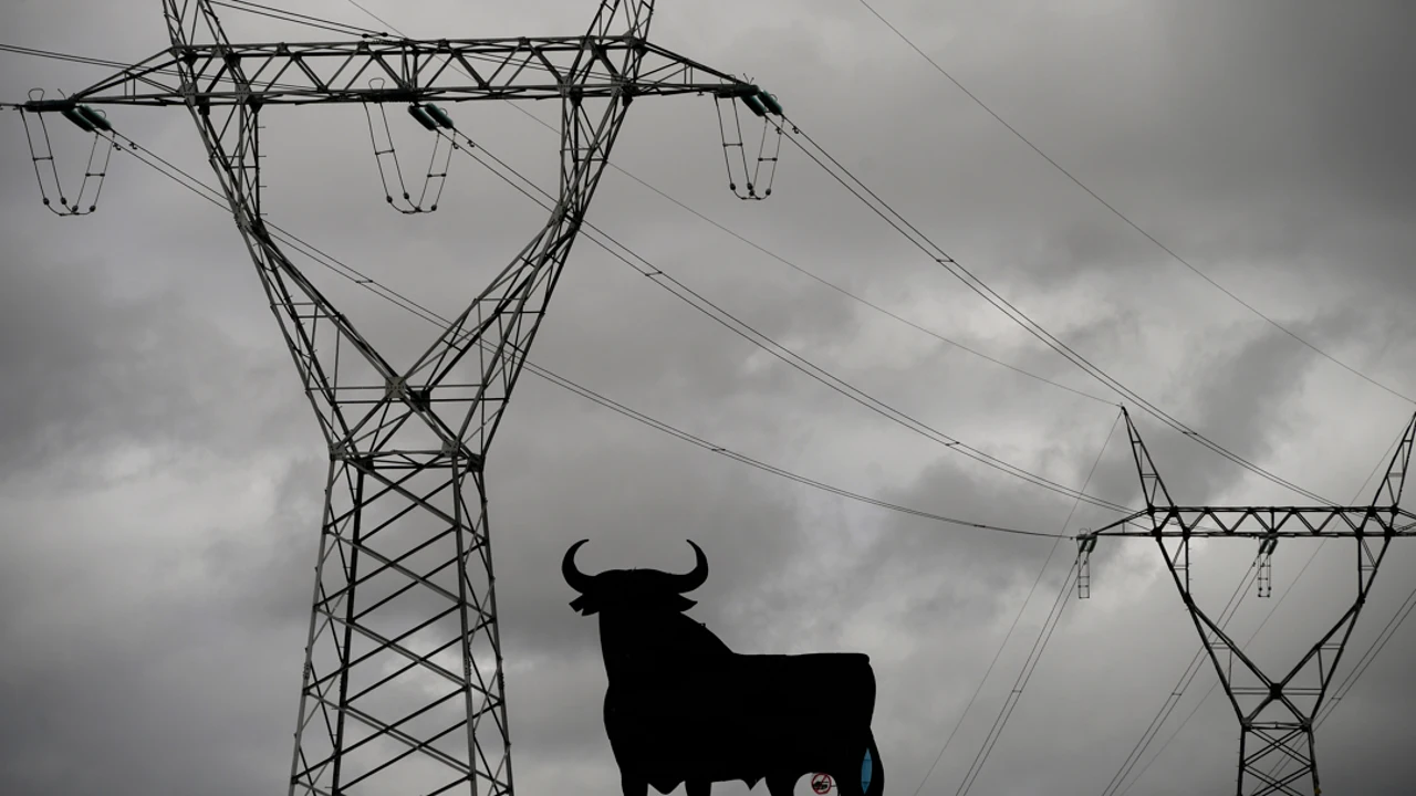Imagen de archivo de torres de electricidad en España