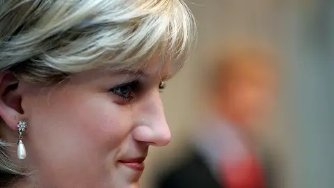 Las diez teorías no oficiales sobre la muerte de Lady Di Las diez teorías no oficiales sobre la muerte de Lady Di