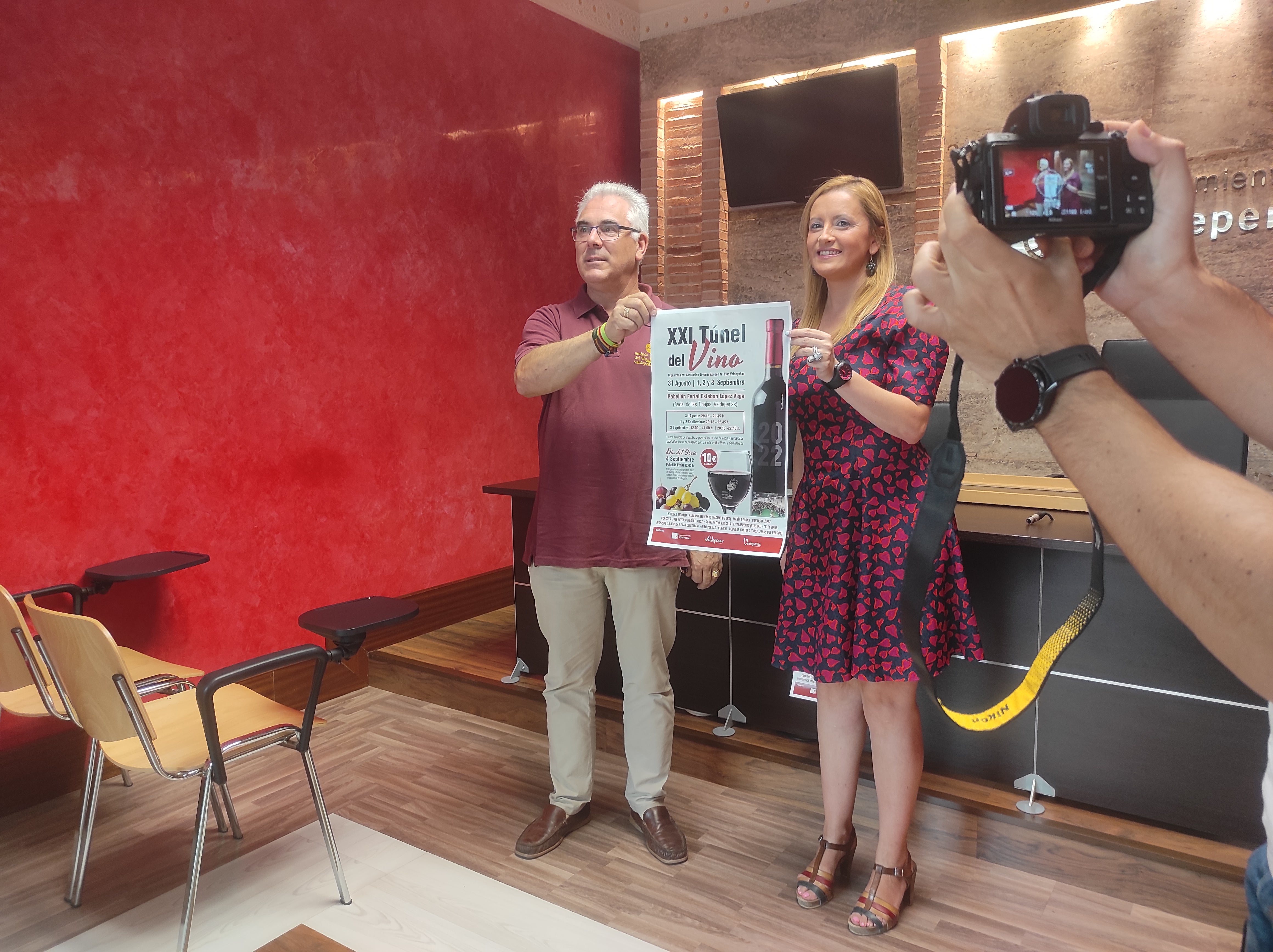 Valdepeñas presenta el XXI Túnel del Vino Valdepeñas presenta el XXI Túnel del Vino