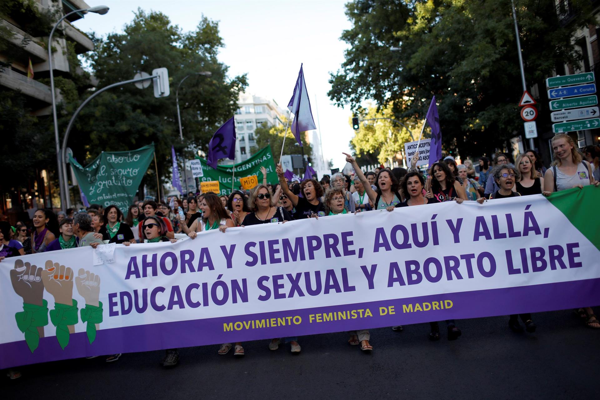 Nueva ley del aborto: las jóvenes de 16 años podrán interrumpir el embarazo sin el consentimiento de los padres Nueva ley del aborto: las jóvenes de 16 años podrán interrumpir el embarazo sin el consentimiento de los padres