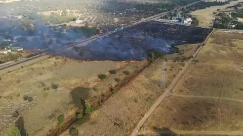Estabilizado el incendio que se declaró con nivel 1 de peligrosidad en el término municipal de Badajoz Estabilizado el incendio que se declaró con nivel 1 de peligrosidad en el término municipal de Badajoz