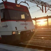 Els trens de Rodalies han estat aturats per una avaria d’Adif Els trens de Rodalies han estat aturats per una avaria d’Adif