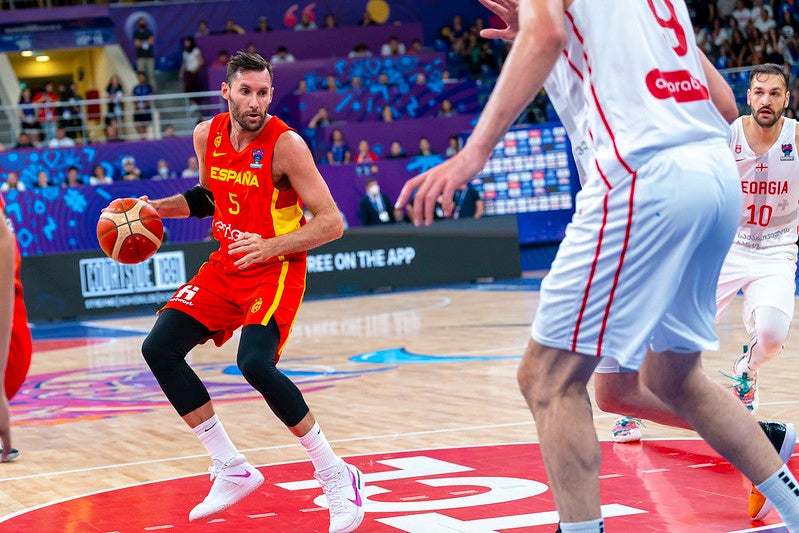 Rudy Fernández: "Creo que ellos tampoco están a gusto por jugar contra España" Rudy Fernández: "Creo que ellos tampoco están a gusto por jugar contra España"