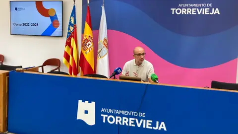Casi 13.000 alumnos y alumnas comienzan las clases el lunes en Torrevieja con un notable aumento de aulas curso escolar