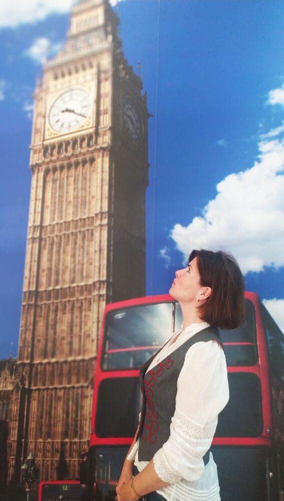 Rachel en una foto realizada en su academia de inglés en Ciudad Real