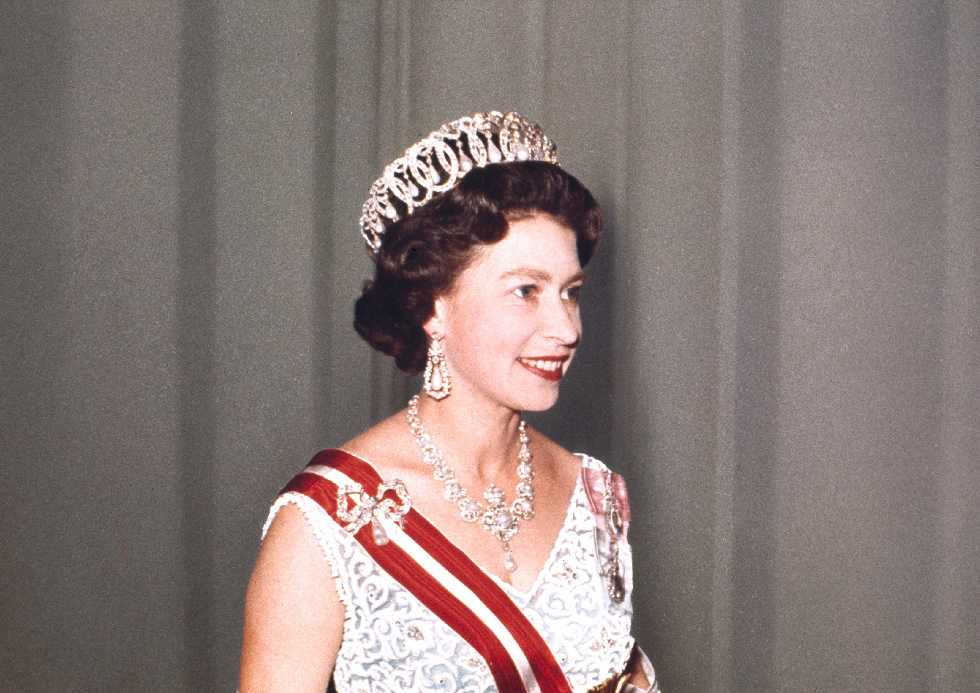 La carpeta de Rueda: Isabel II y los espías rusos La carpeta de Rueda: Isabel II y los espías rusos