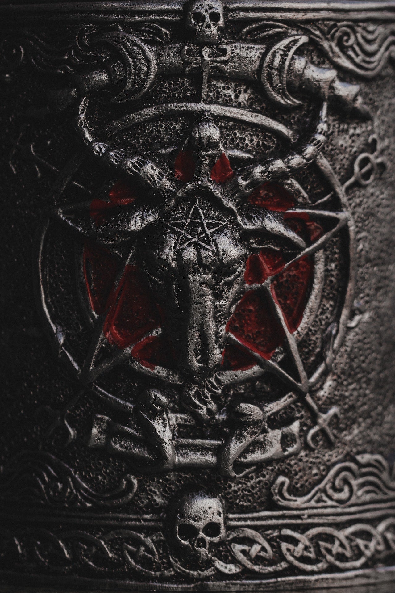 Sin límites: La verdad del satanismo Sin límites: La verdad del satanismo