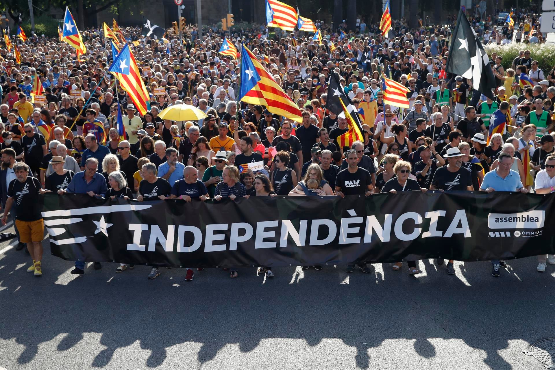 La Diada reúne la cifra más baja de manifestantes de la última década La Diada reúne la cifra más baja de manifestantes de la última década
