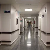 El trabajador fue trasladado al Hospital de Alcázar El trabajador fue trasladado al Hospital de Alcázar
