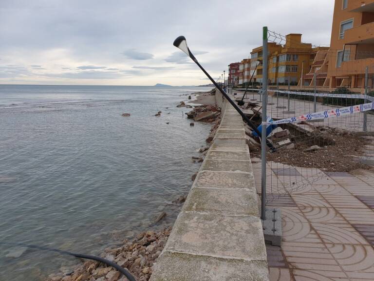 Aguado, portavoz del COBCV, sobre eliminar los paseos marítimos: "Hay que agotar todas las opciones para evitarlo, pero sería responsable planificarlo" Aguado, portavoz del COBCV, sobre eliminar los paseos marítimos: "Hay que agotar todas las opciones para evitarlo, pero sería responsable planificarlo"